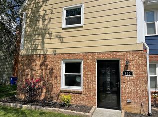235 Lester Pl, Christiansburg, VA 24073