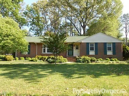 7635 Piney Branch Rd
						:
						Walking distance to the James River