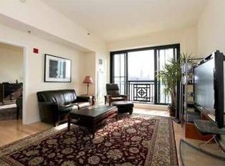 1025 Maxwell Ln APT 500, Hoboken, NJ 07030