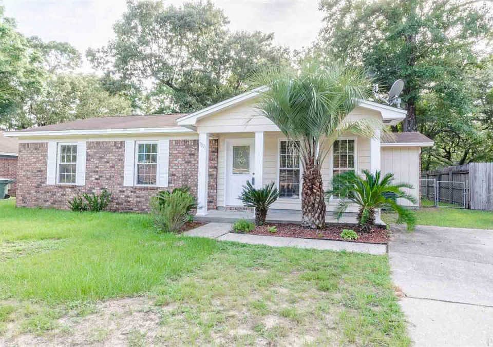 1st image of 7821 Oak Forest Pl