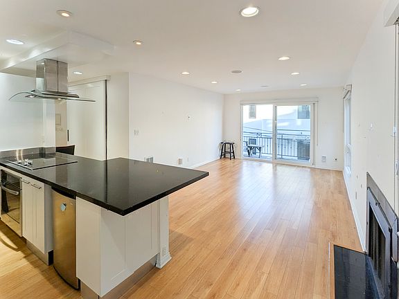 28 Privateer St, Marina del Rey, CA 90292