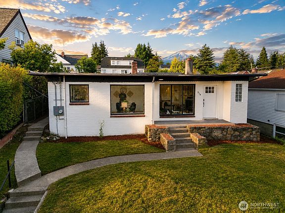3rd image of 314 Bryan Avenue