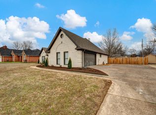 8418 Shingle Oaks Dr, Cordova, TN 38018