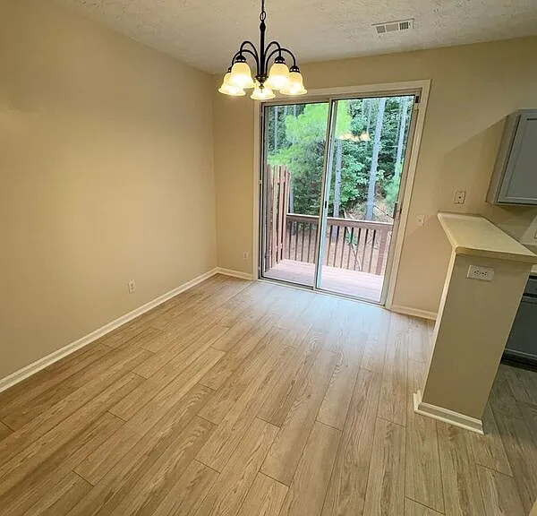 231 Village Square Dr — Photo 6