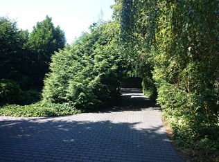 9673 50th Ave SW, Seattle, WA 98136