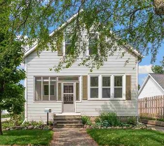 1159 Lawe St, Green Bay, WI, 54301