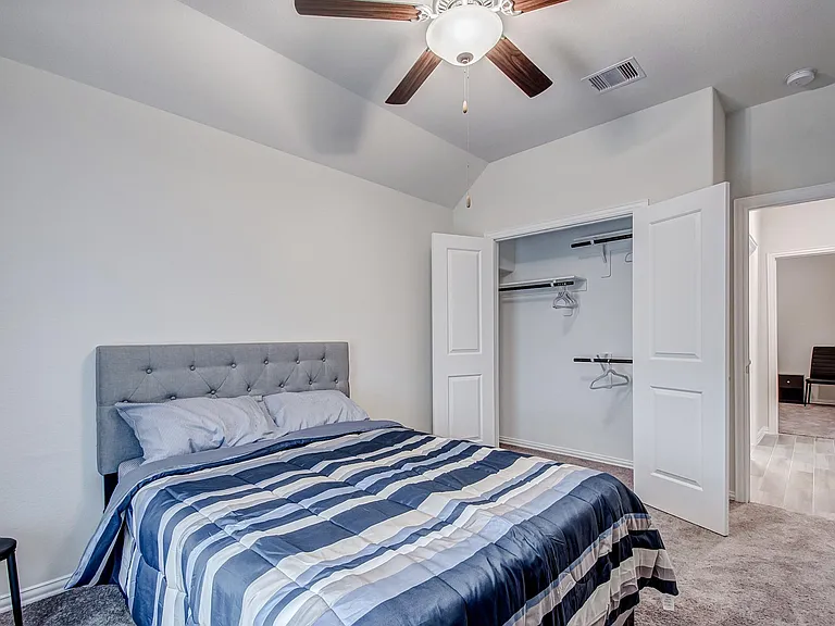 28639 Monarch Cliffs Dr — Photo 26