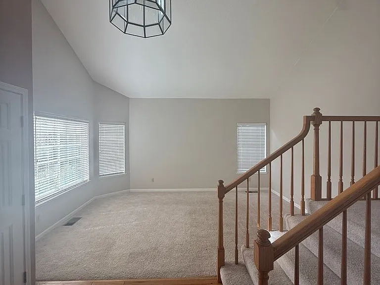 2853 Saint Andrews Rd — Photo 4