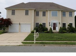 163 Quiet Rd, Sicklerville, NJ 08081