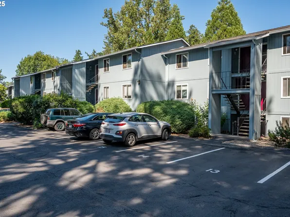 10010 SW Hall Blvd APT 14, Portland, OR 97223