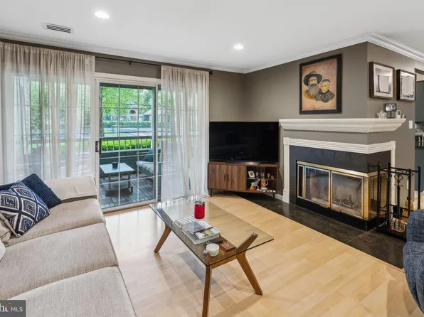 307 Trinity Ct APT 3, Princeton, NJ 08540