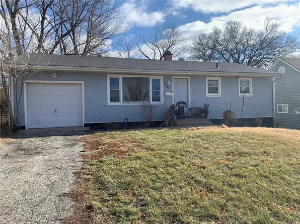7421 College Ave, Kansas City, MO 64132