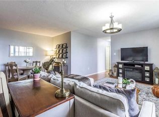 700 Dynes Rd #409, Burlington, ON L7N3M2