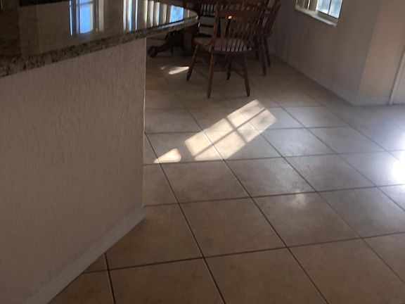 3rd image of 146 SW Peacock Blvd #202