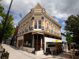 174 College Ave