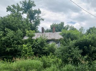 3239 Knob Creek Rd, Johnson City, TN 37615