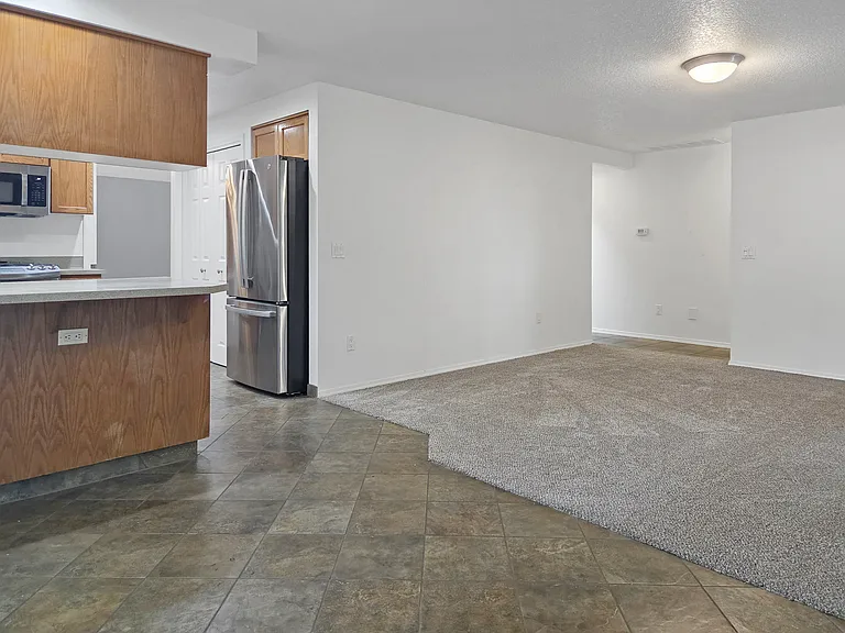 10526 SW Windsor Pl — Photo 9