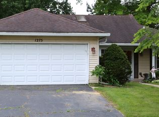 1275 Borden Dr, Elgin, IL