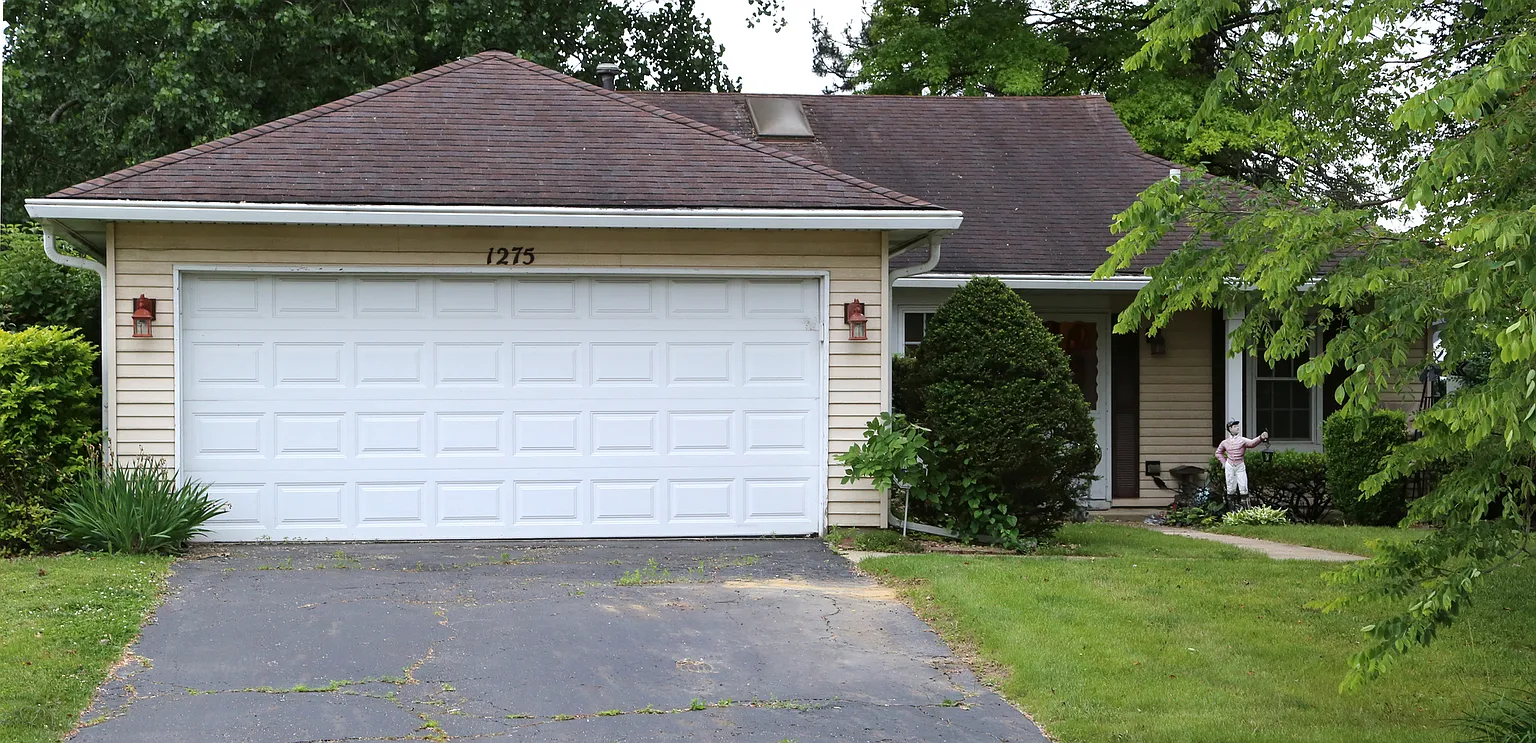 1275 Borden Dr photo 1