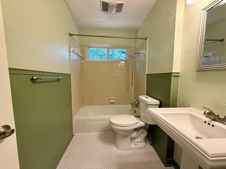 6301 Emory Ln — Photo 16