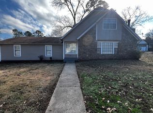 1 Oak Forest Cv, Maumelle, AR 72113