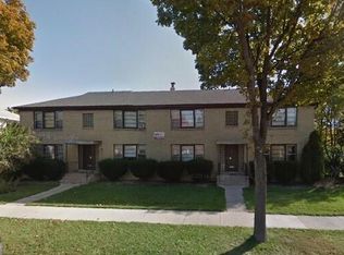 2860 N 76th St APT 4, Milwaukee, WI 53222