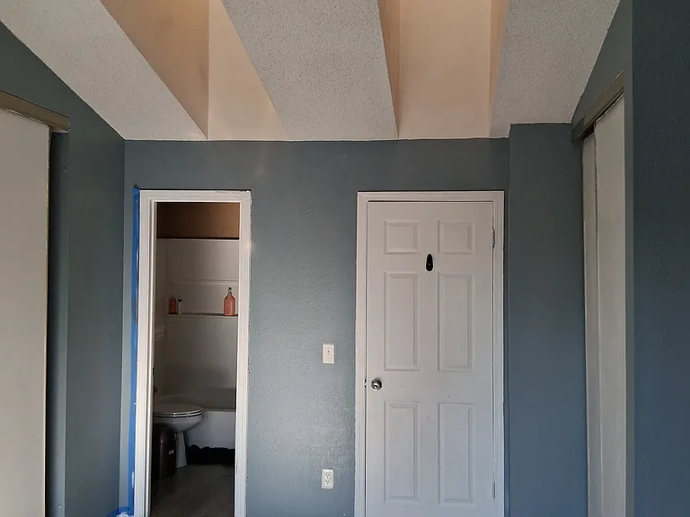 6740 S Independence St — Photo 30