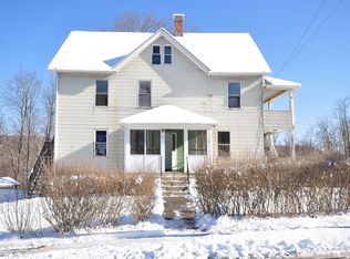2 Hubbard St, Winsted, CT 06098