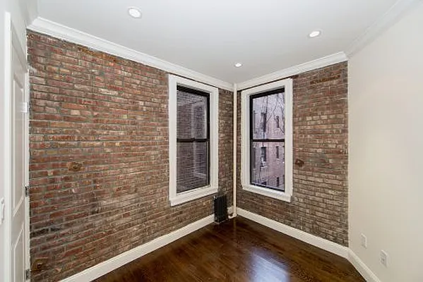 Rented by Icon Realty Management | media 12