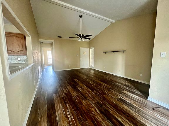 3rd image of 4517 Monterrey Dr
