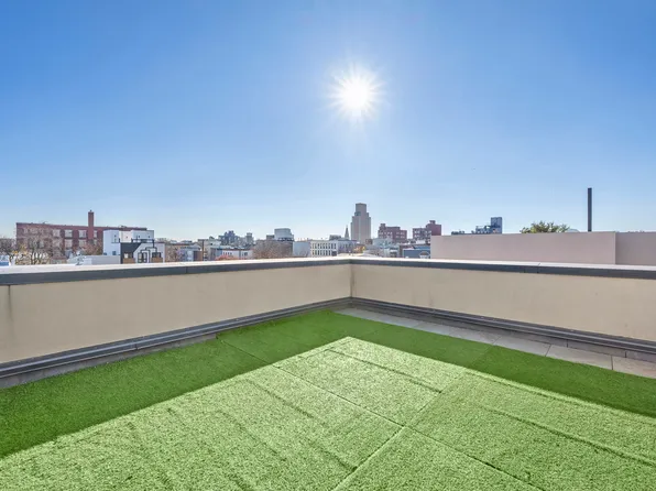 1164 Greene Avenue image 10 of 15