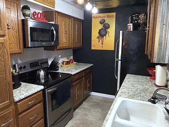 4th image of 214 W 6th Ave APT 102