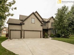 21603 W 100th St, Lenexa, KS 66220