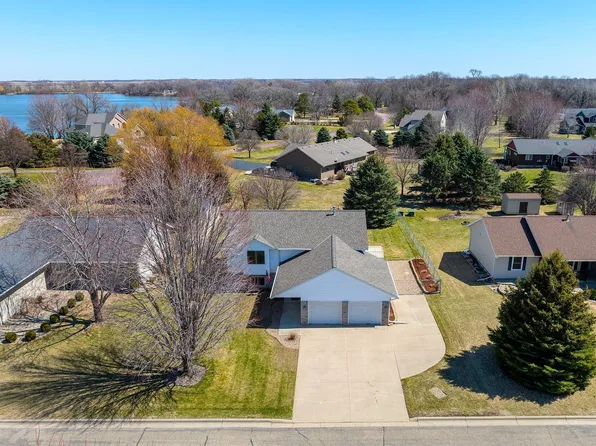 402 Kraus St, Lake Crystal, MN 56055