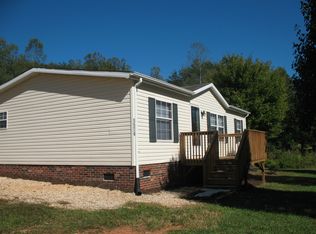 1174 Abington Rd, Lenoir, NC 28645