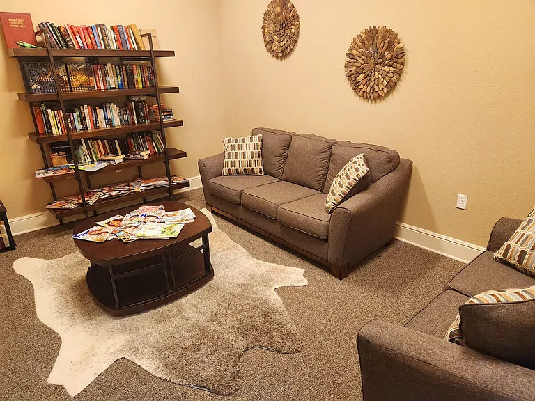 Majors Place — Photo 53