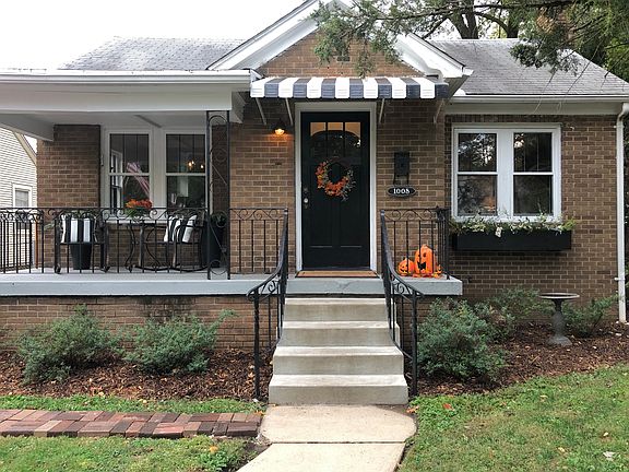 2nd image of 1005 Monterey Ave