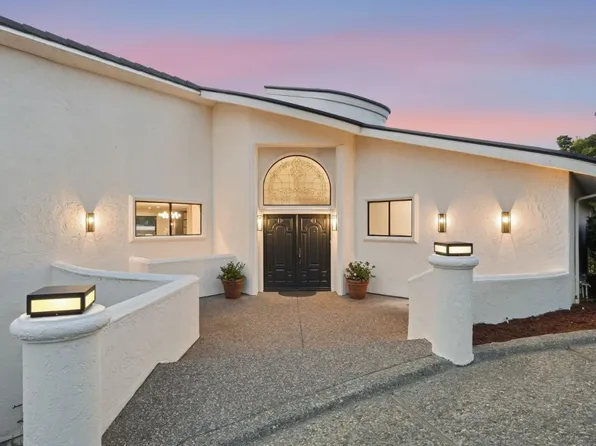 40 Eugenia Way, Hillsborough, CA 94010