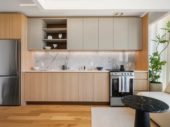 20 Rockwell Pl, Brooklyn, NY