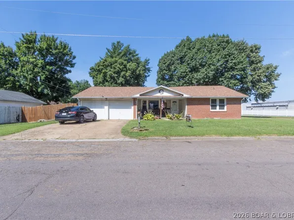 1002 Herold Ave, Sedalia, MO 65301