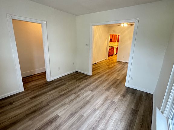 5th image of 122 Brandywine Ave