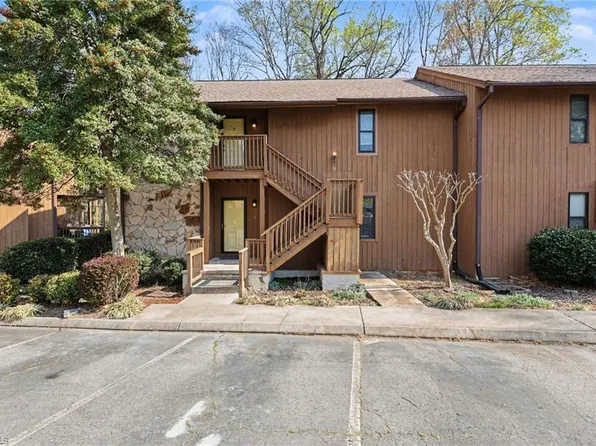 5 Cedar Crk, Jamestown, NC 27282