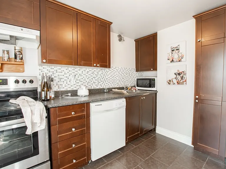 62 Garnet St — Photo 4
