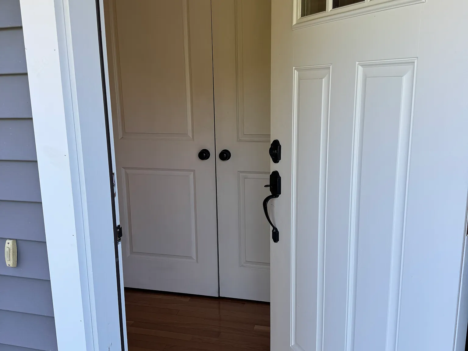 4 bed, 3156 sqft, $3,800 — Photo 2