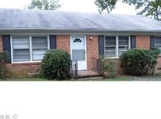 2600 Nelson Farm Rd, Greensboro, NC 27406