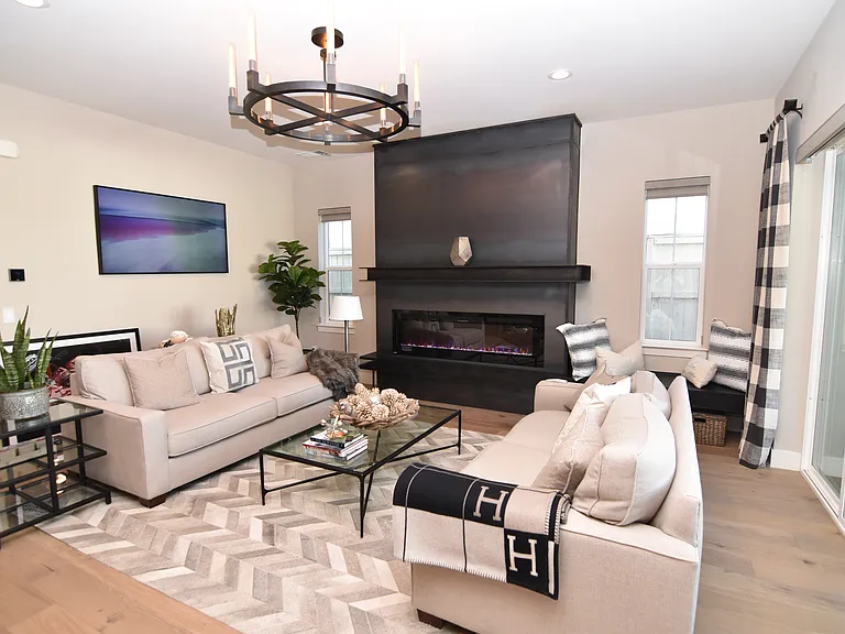 711 W Pleasant Oak Trl — Photo 8