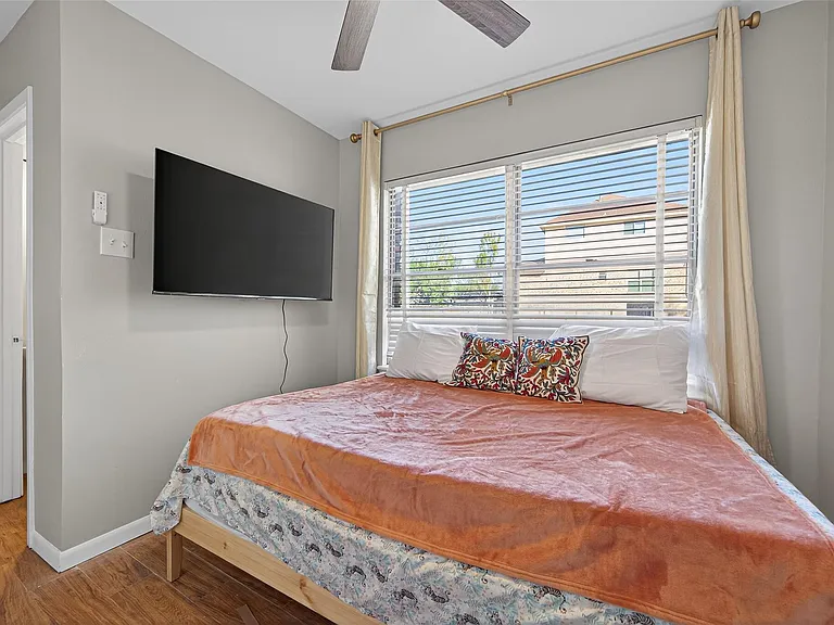 9310 Cliffwood Dr — Photo 21