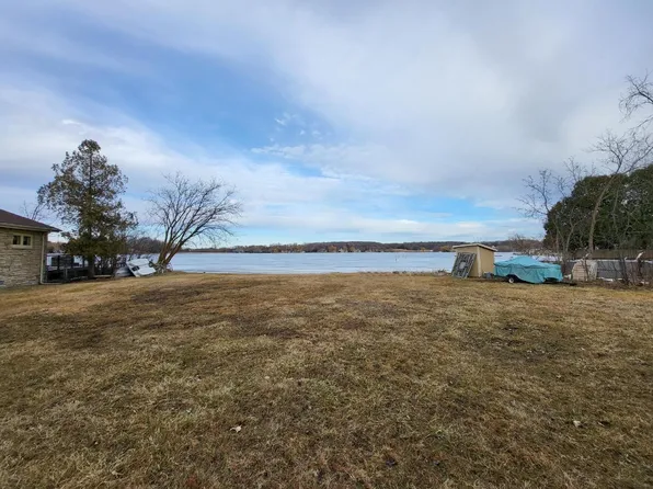 4988 LAKEVIEW AVENUE, Hubertus, WI 53033