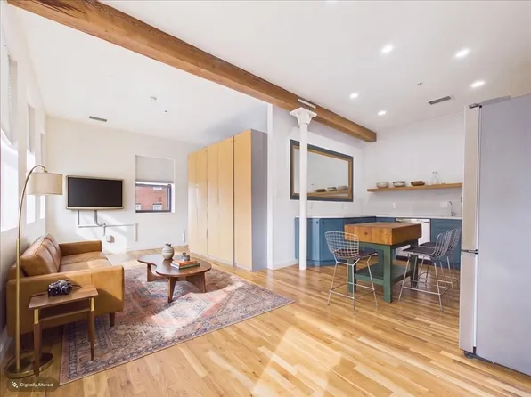 100 Pearl St APT 13, Chelsea, MA 02150
