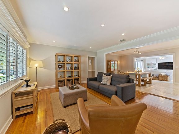 5th image of 724 Tibidabo Ave